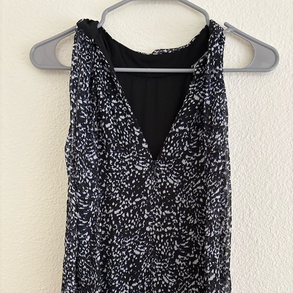 Express Maxi Dress - Picture 4 of 7